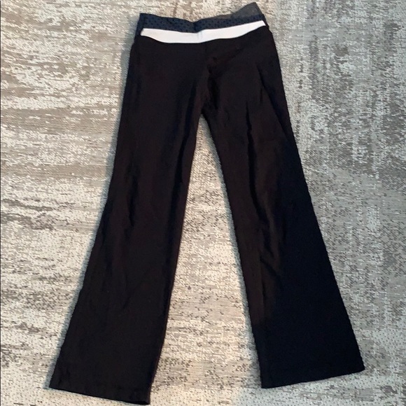 lululemon athletica Pants - Lululemon size 8tall black pants - GUC